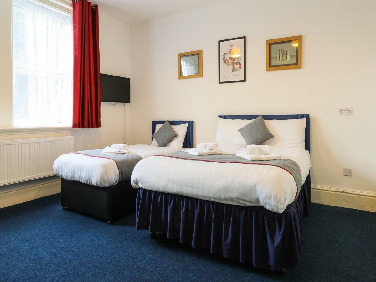 Oyo Hala Guest House Manchester Eksteriør billede