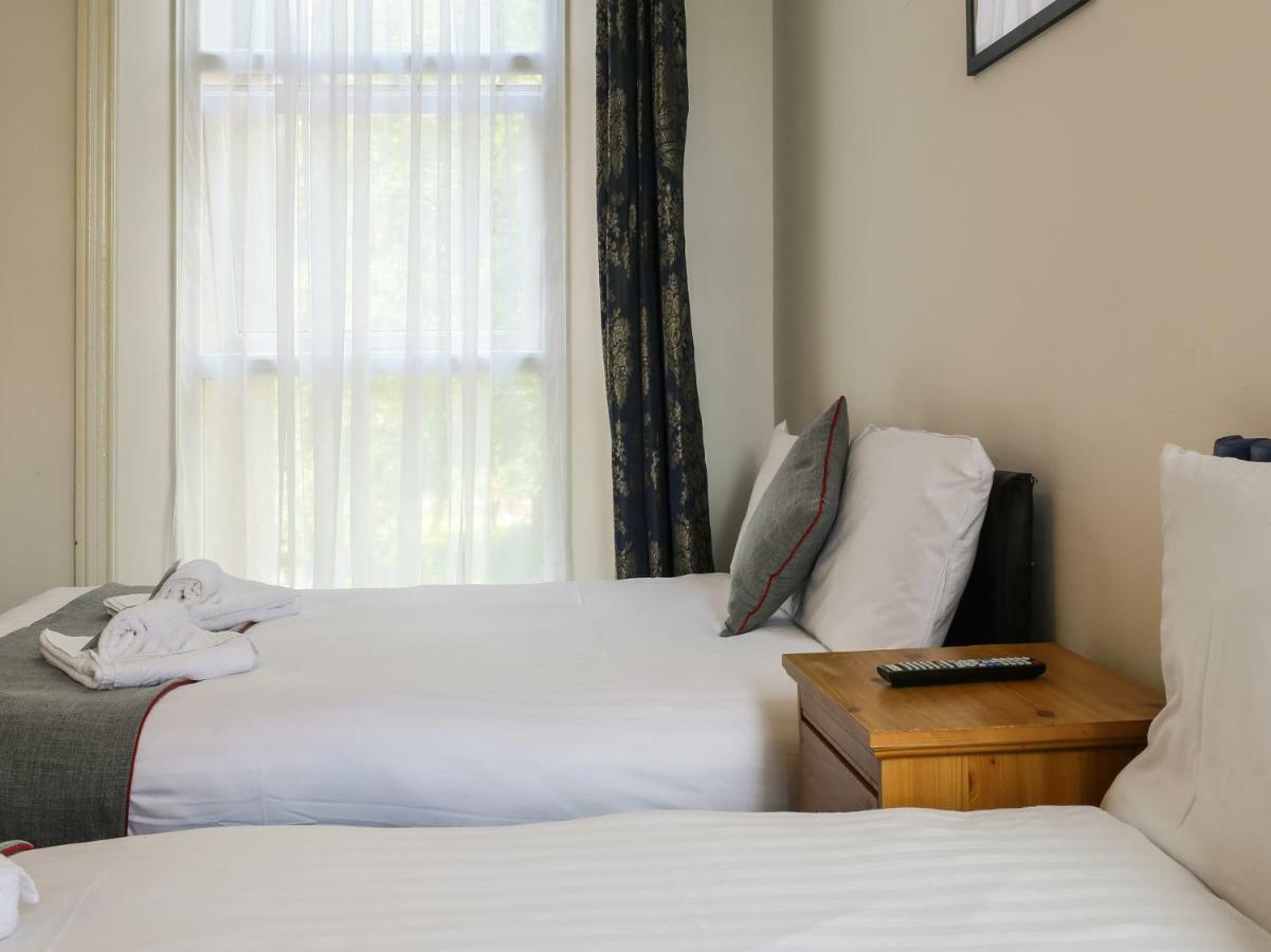 Oyo Hala Guest House Manchester Eksteriør billede